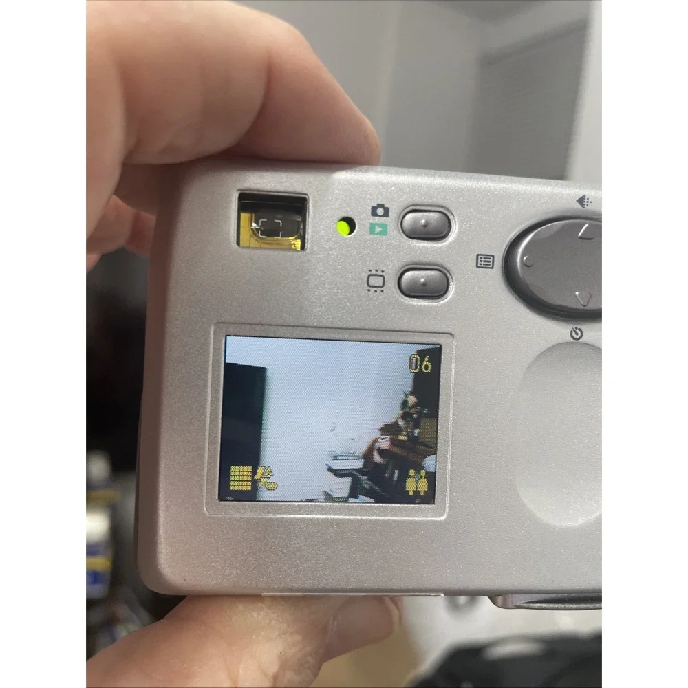 MUSTEK MDC4000 5Mp Digital Camera Camcorder Voice Recorder+Battery+SD Card+Manua